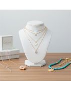 Necklaces & Pendants